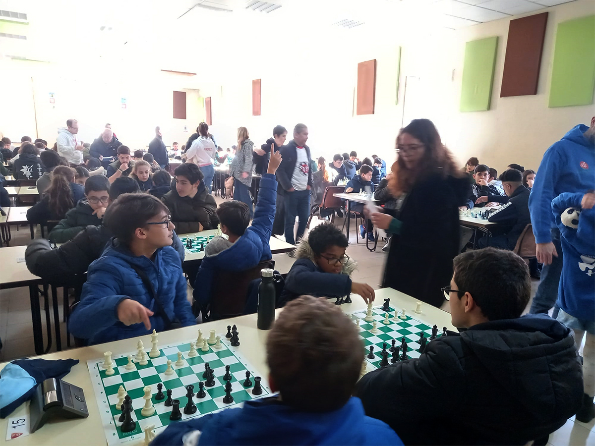 Escola D. Dinis participou no Torneio Distrital dos Clubes de