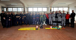 Quartel dos Bombeiros Amarelos acolheram Workshop sobre Extração Médica em Carros de Competição