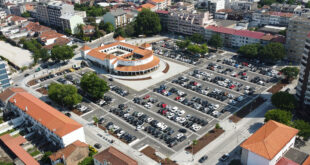 Estacionamento no recinto da feira proibido durante duas semanas