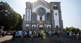 Celebrações do feriado da Assunção de Nossa Senhora com transporte especial para o Santuário da Assunção