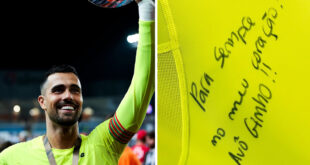 Diogo Costa dedica Supertaça ao avô com mensagem emocionante