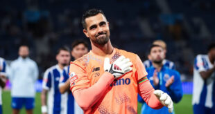 Diogo Costa eleito melhor guarda-redes da Liga em agosto